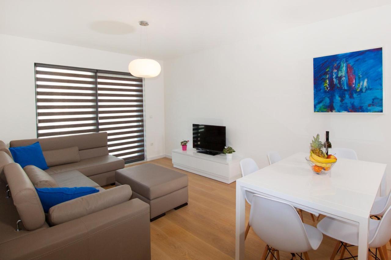 Apartments By The Sea Makarska - 19145 外观 照片