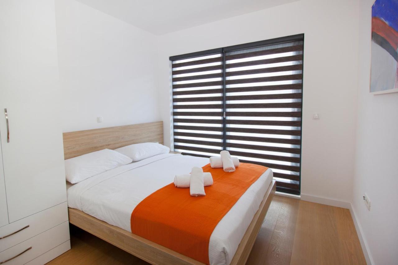 Apartments By The Sea Makarska - 19145 外观 照片
